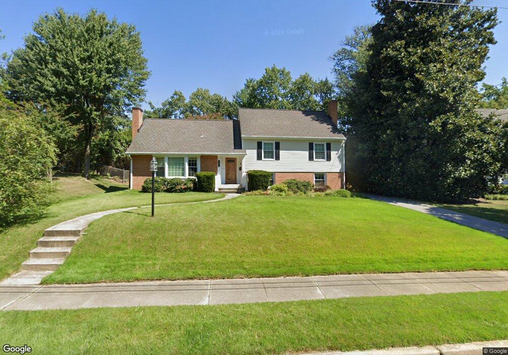 1000 Danton Ln, Alexandria, VA 22308 - photo 1