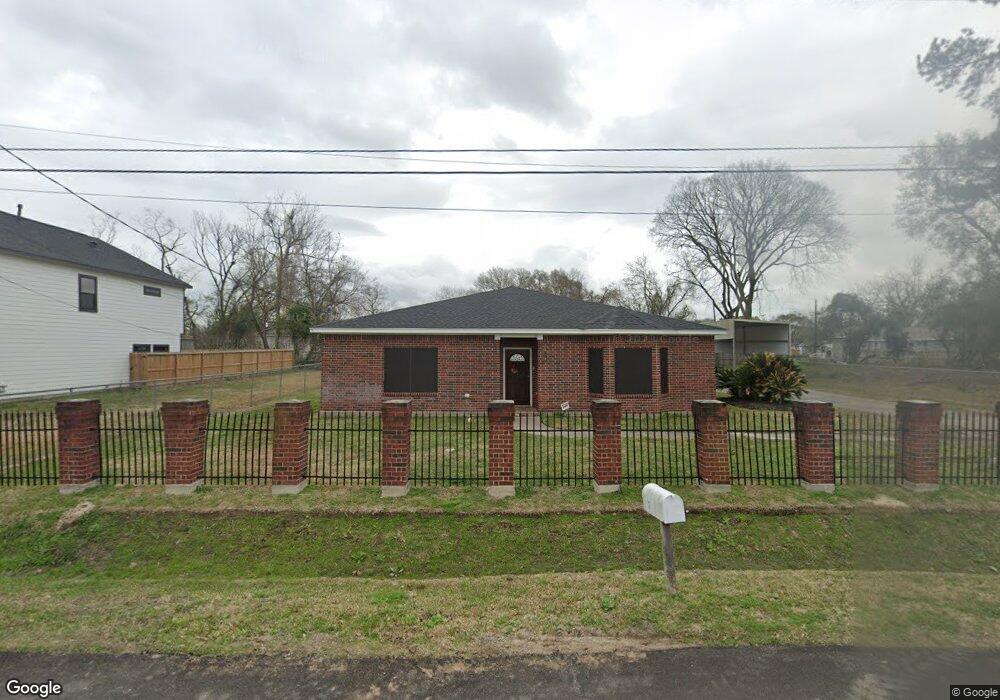 7828 Willow St, Houston, TX 77088 - photo 1