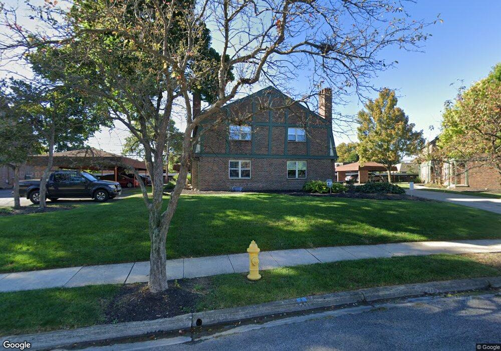 1573 Sandringham Ct, Columbus, OH 43220 - photo 1