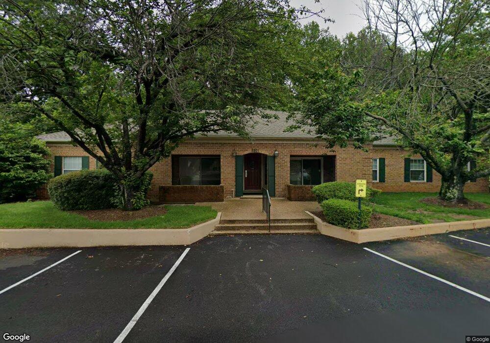 5801 Cove Landing Rd unit 102, Burke, VA 22015 - photo 1