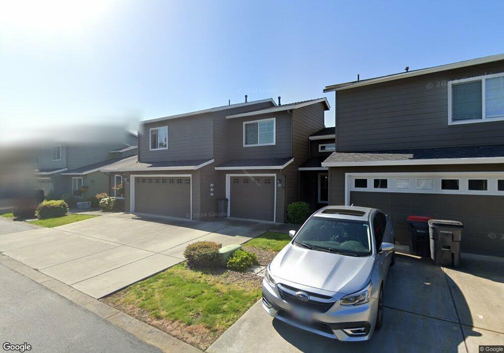 330 Live Oak Loop, Central Point, OR 97502 - photo 1
