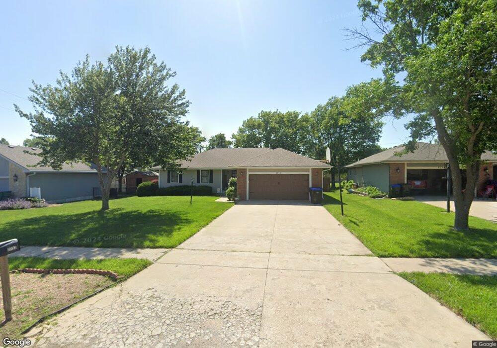 2733 SW Rother Rd, Topeka, KS 66614 - photo 1