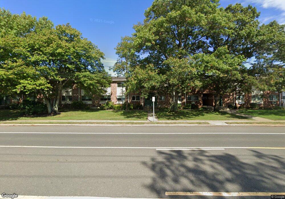 2415 Union Blvd unit 4B, Islip, NY 11751 - photo 1