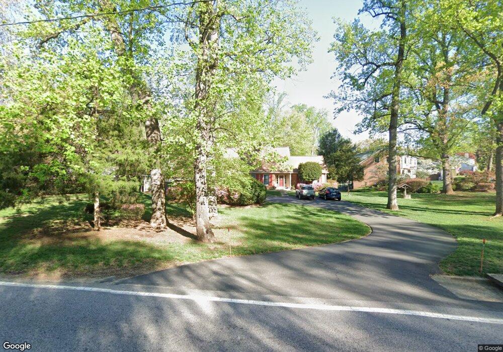 7512 Park Terrace Dr, Alexandria, VA 22307 - photo 1