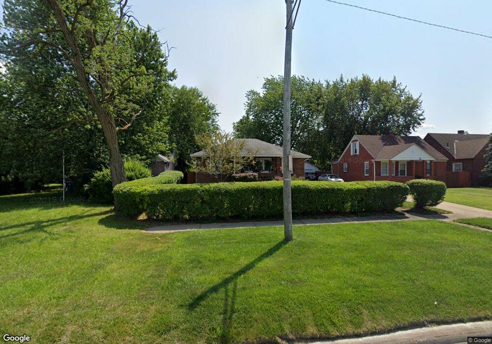 2512 E 28th St, Lorain, OH 44055 - photo 1