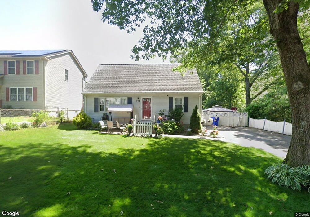 195 Lucerne Rd, Springfield, MA 01119 - photo 1