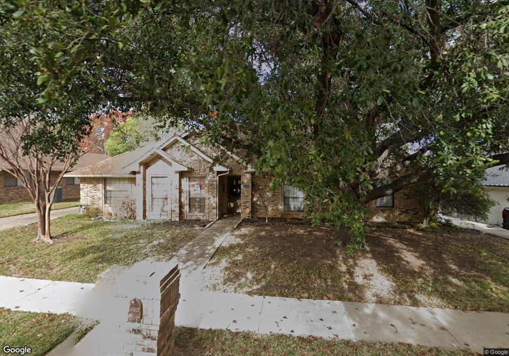 1209 Wedglea Dr, Bedford, TX 76021 - photo 1