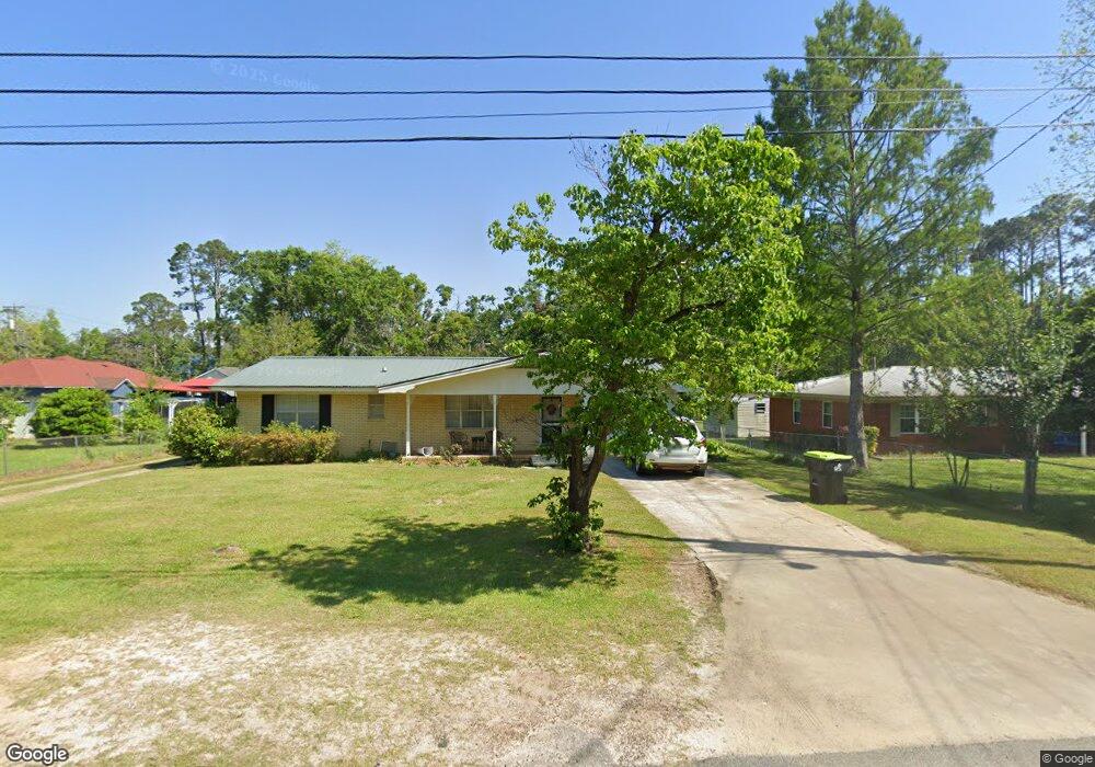 803 Jackson St E, Douglas, GA 31533 - photo 1