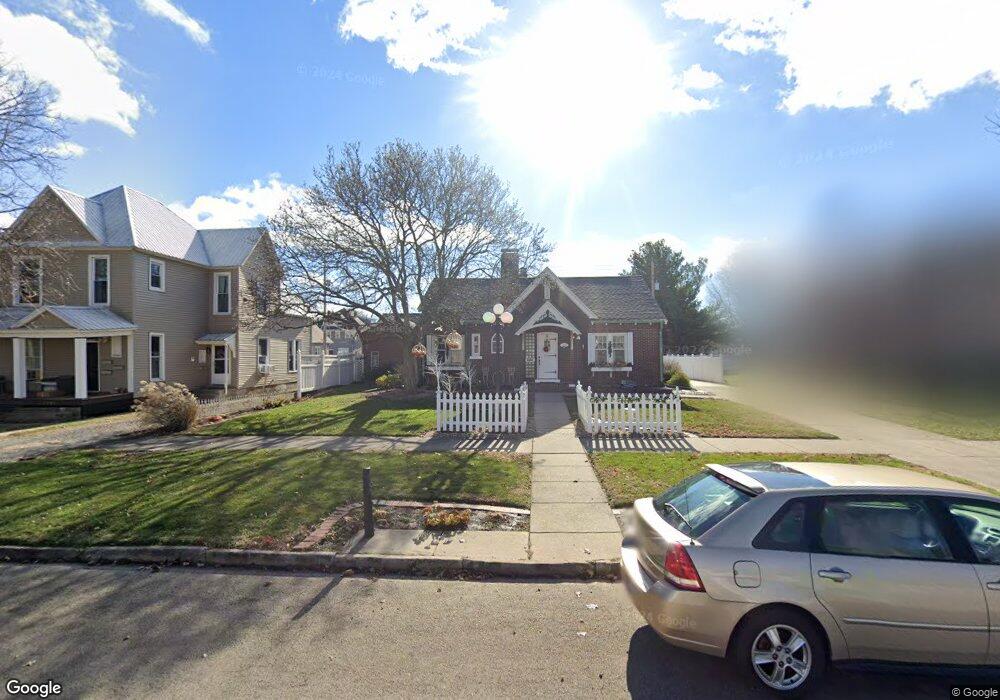 1209 Wabash Ave, Mattoon, IL 61938 - photo 1