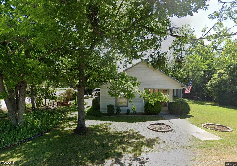 612 N 8th St, Sanger, TX 76266 - photo 1