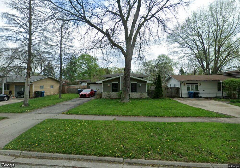 715 N Evanslawn Ave, Aurora, IL 60506 - photo 1