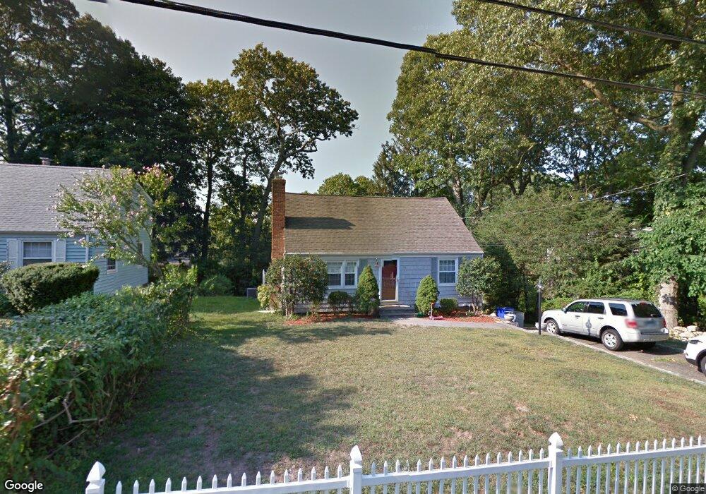 10 Timberline Rd, Norwalk, CT 06854 - photo 1