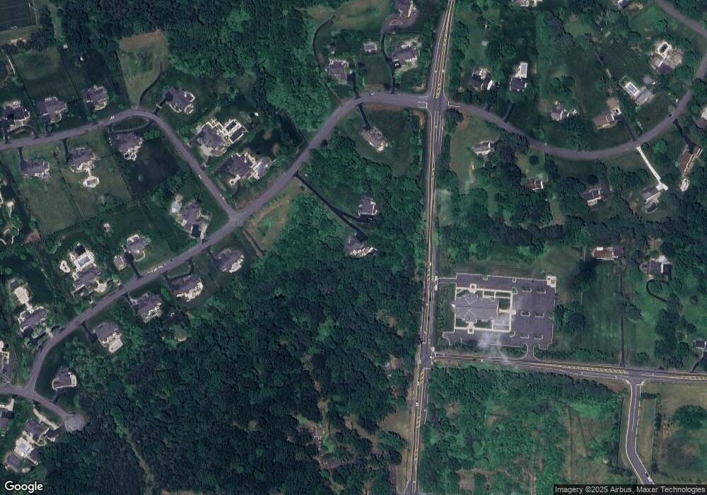 11615 Hunting Crest Ln, Vienna, VA 22182 - photo 1