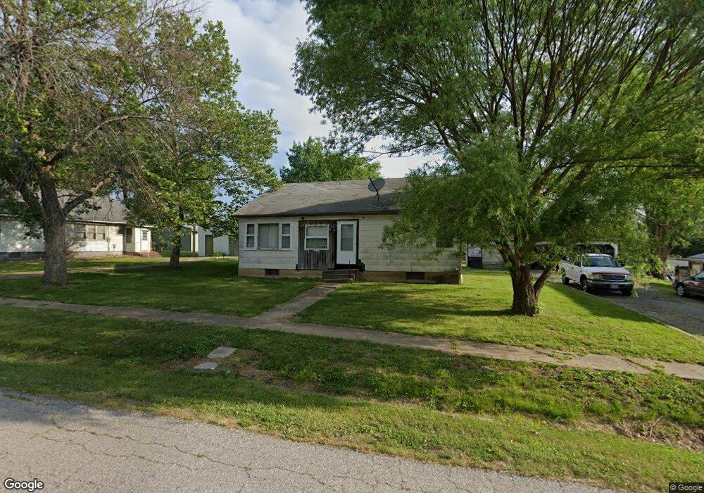 411 E 2nd St, Bucklin, MO 64631 - photo 1