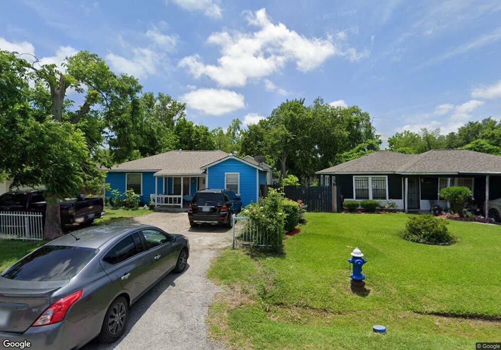7206 Saint Louis St, Houston, TX 77028 - photo 1