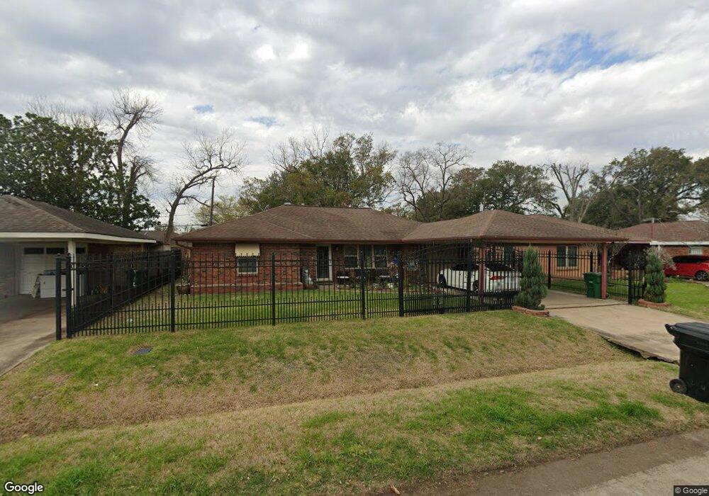 4503 Cetti St, Houston, TX 77009 - photo 1