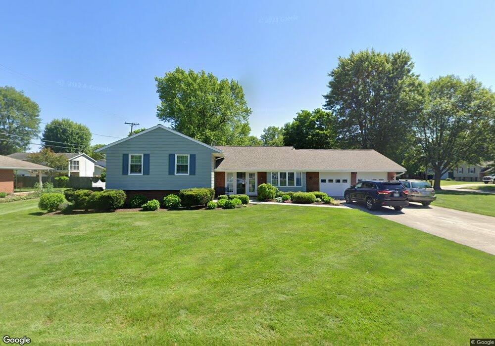 945 Laura Ave, Bucyrus, OH 44820 - photo 1