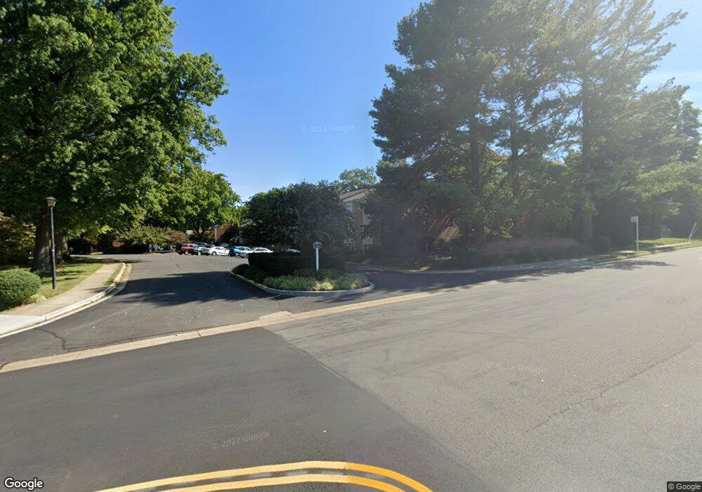 2093 Hopewood Dr, Falls Church, VA 22043 - photo 1