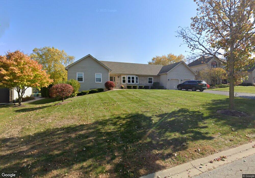 741 Foxglove Dr, Algonquin, IL 60102 - photo 1