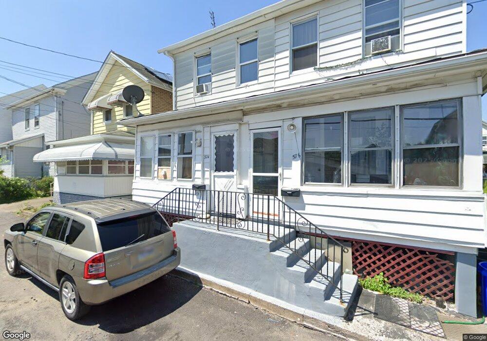 576 Penn Ct, Hazleton, PA 18201 - photo 1