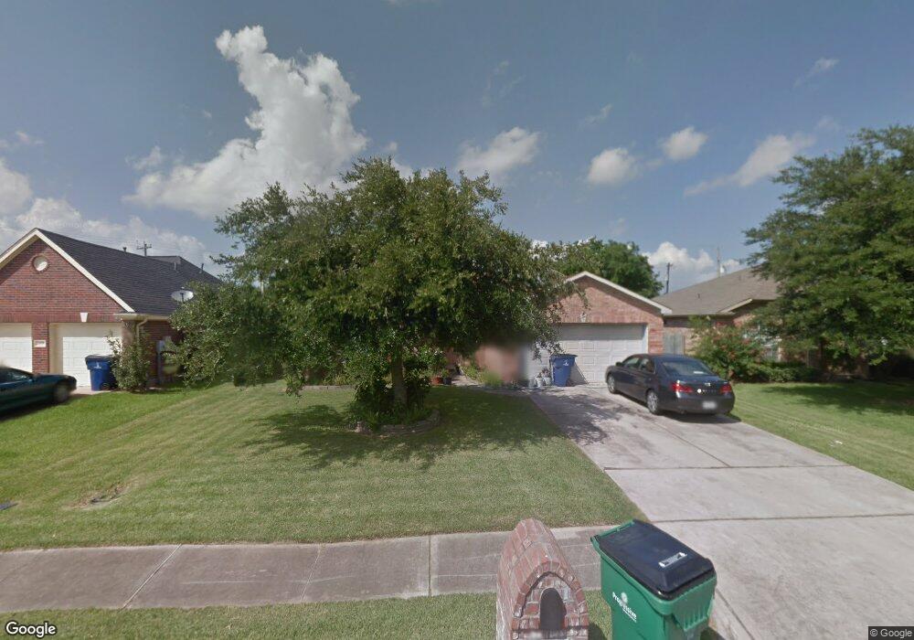 2845 Community Dr, Alvin, TX 77511 - photo 1