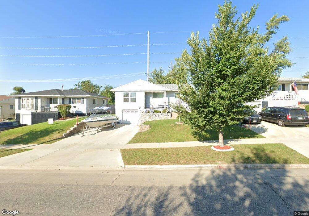 1308 18th St SW, Cedar Rapids, IA 52404 - photo 1