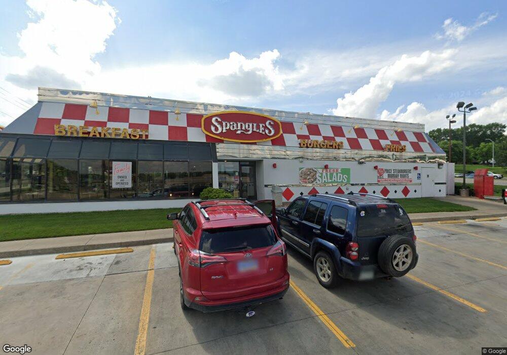 440 SW 29th St, Topeka, KS 66611 - photo 1