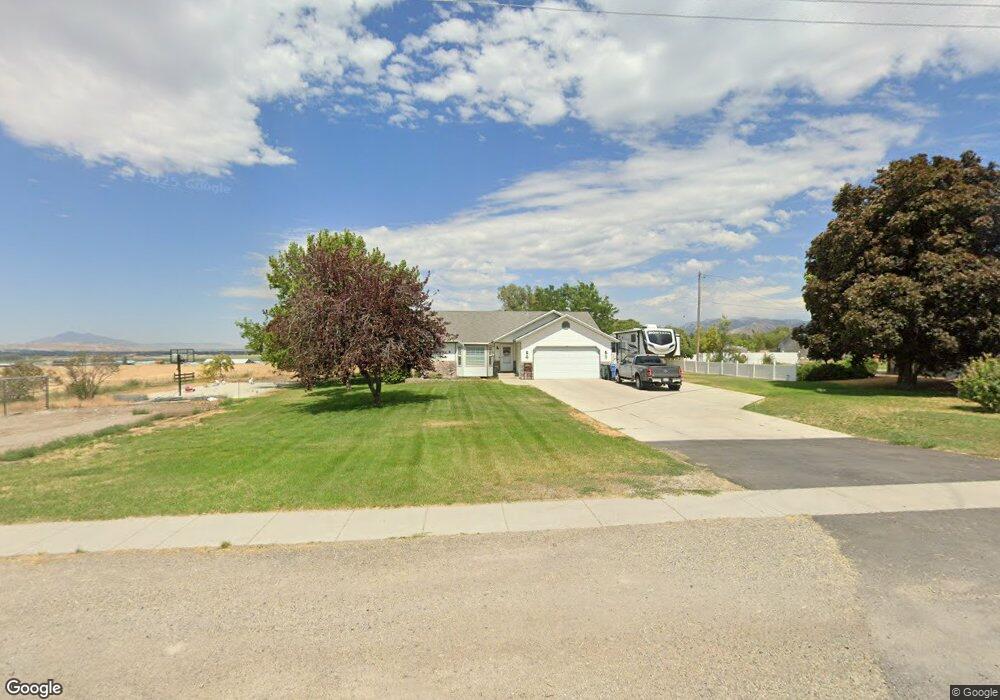584 W 300 N, Hyrum, UT 84319 - photo 1