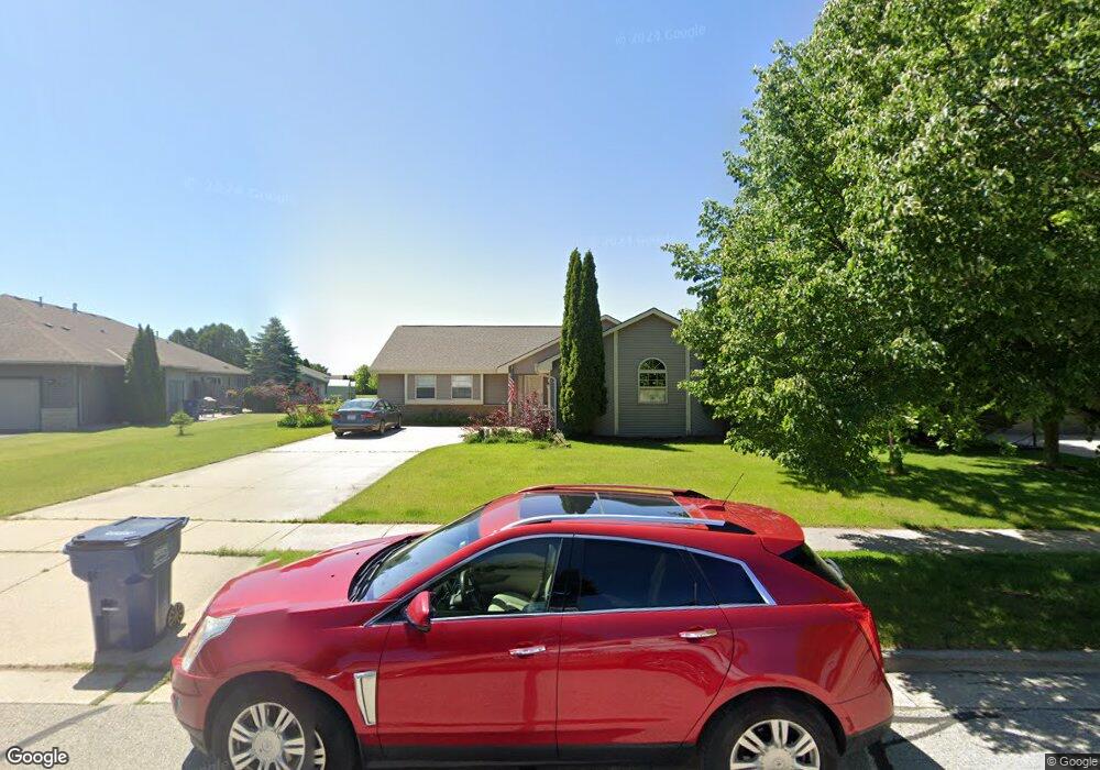 1013 Lous Way, Slinger, WI 53086 - photo 1