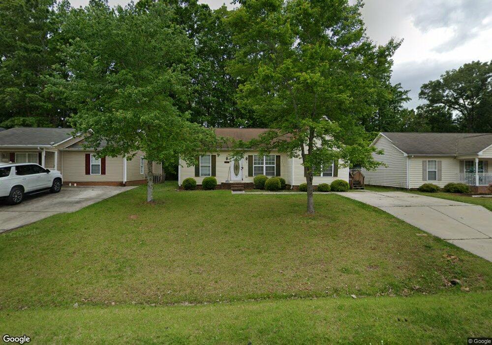 2524 Eight Oaks Dr, High Point, NC 27263 - photo 1