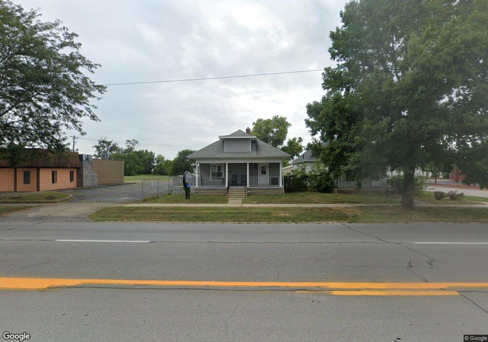 1805 S 3rd St, Terre Haute, IN 47802 - photo 1
