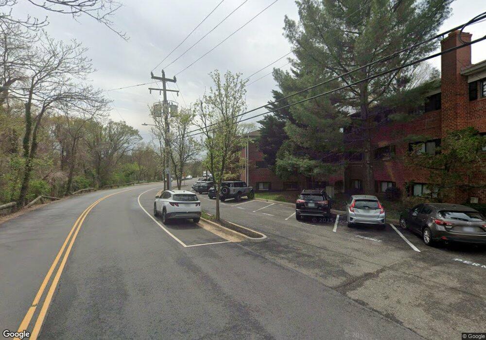 236 W Taylor Run Pkwy, Alexandria, VA 22314 - photo 1