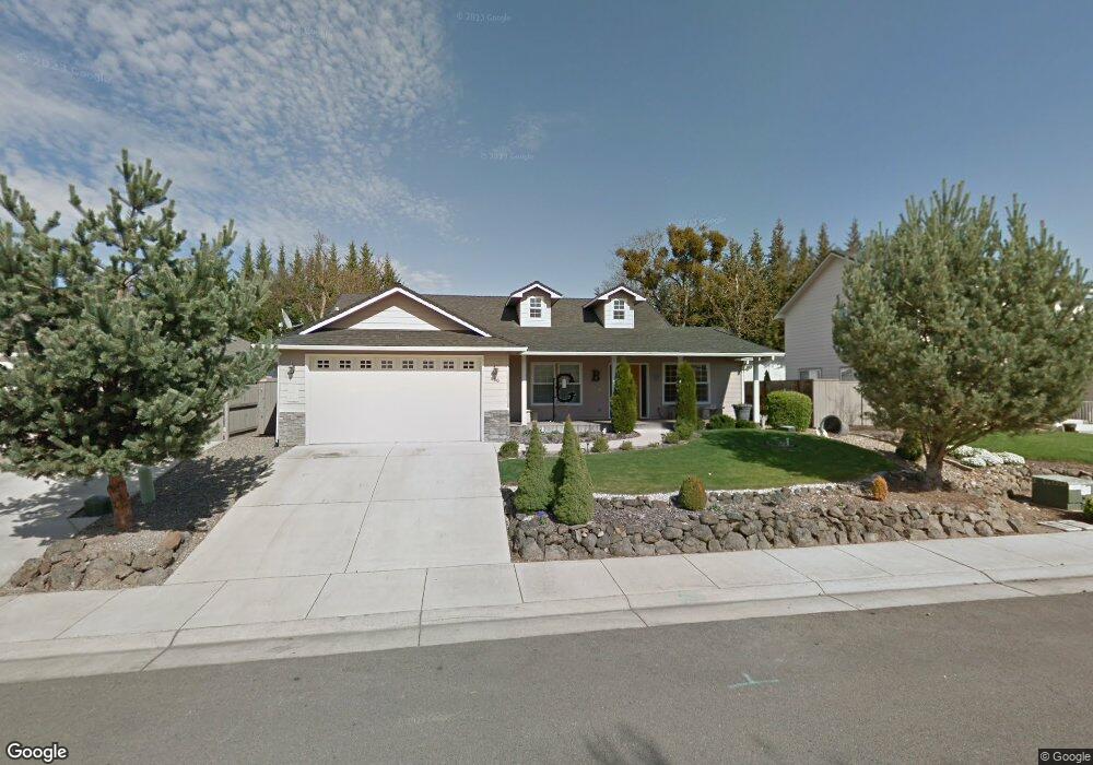 496 Ridgeway Ave, Central Point, OR 97502 - photo 1