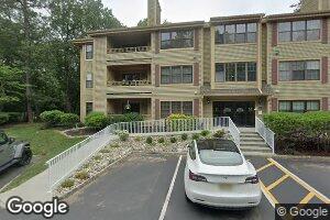 1105 Stoneridge Cir, Helmetta, NJ 08828