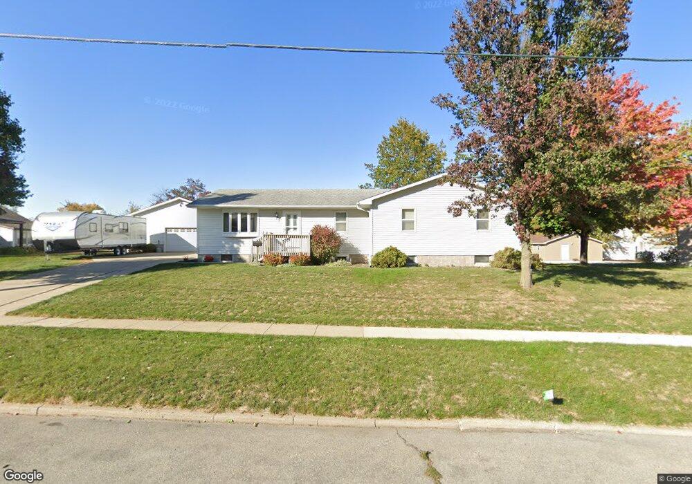 524 N 2nd Ave E, Newton, IA 50208 - photo 1