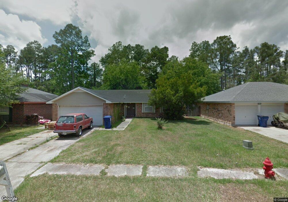 213 W Queens Dr, Slidell, LA 70458 - photo 1