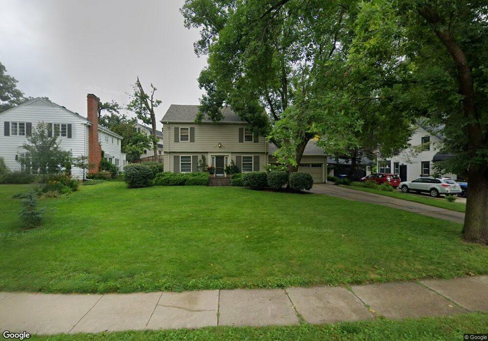 306 Forest Dr SE, Cedar Rapids, IA 52403 - photo 1