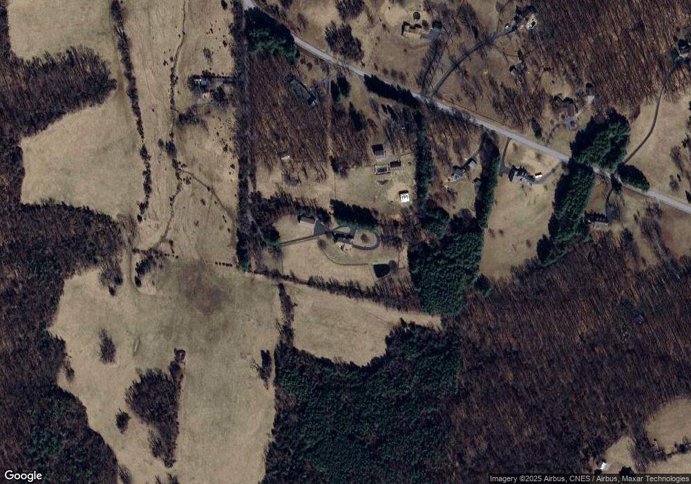 322 W Hill Rd, Staunton, VA 24401 - photo 1