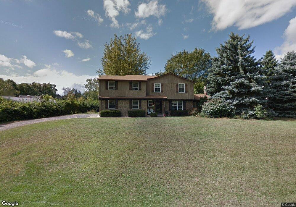 2252 Keylon Dr, West Bloomfield, MI 48324 - photo 1