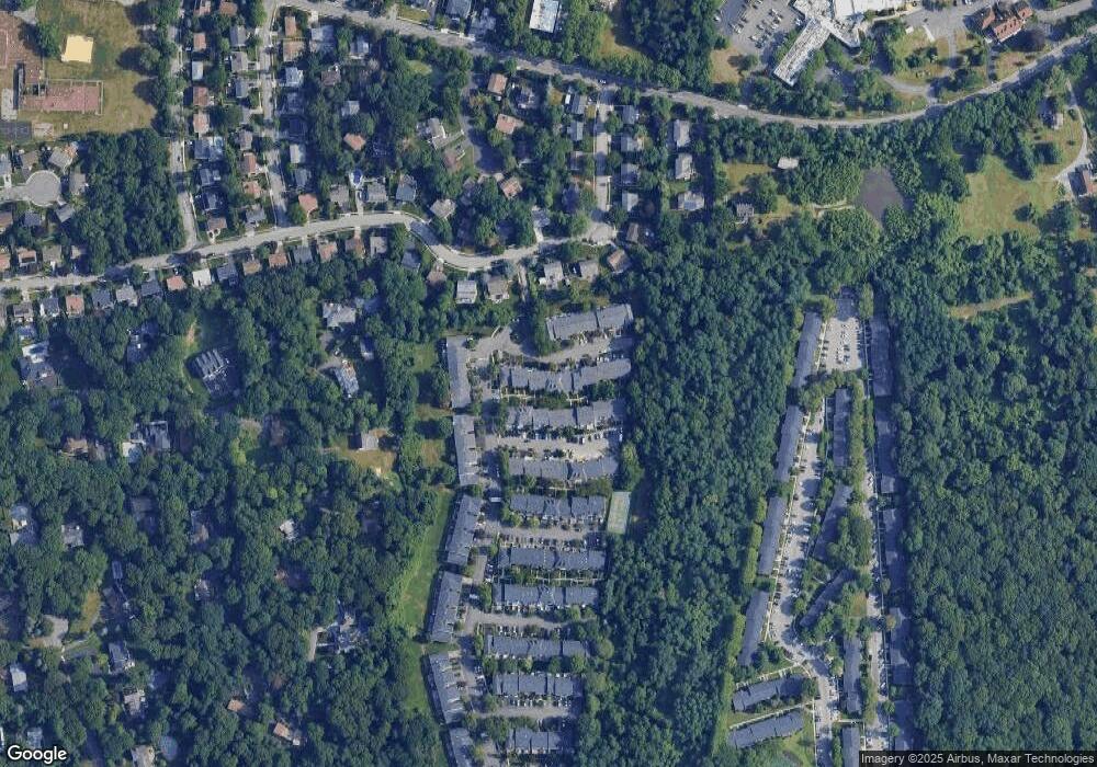 189 Fen Way, Syosset, NY 11791 - photo 1