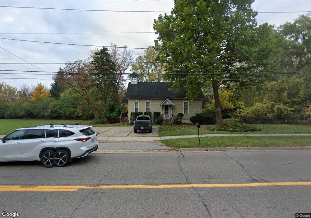 2365 W Long Lake Rd, West Bloomfield, MI 48323 - photo 1