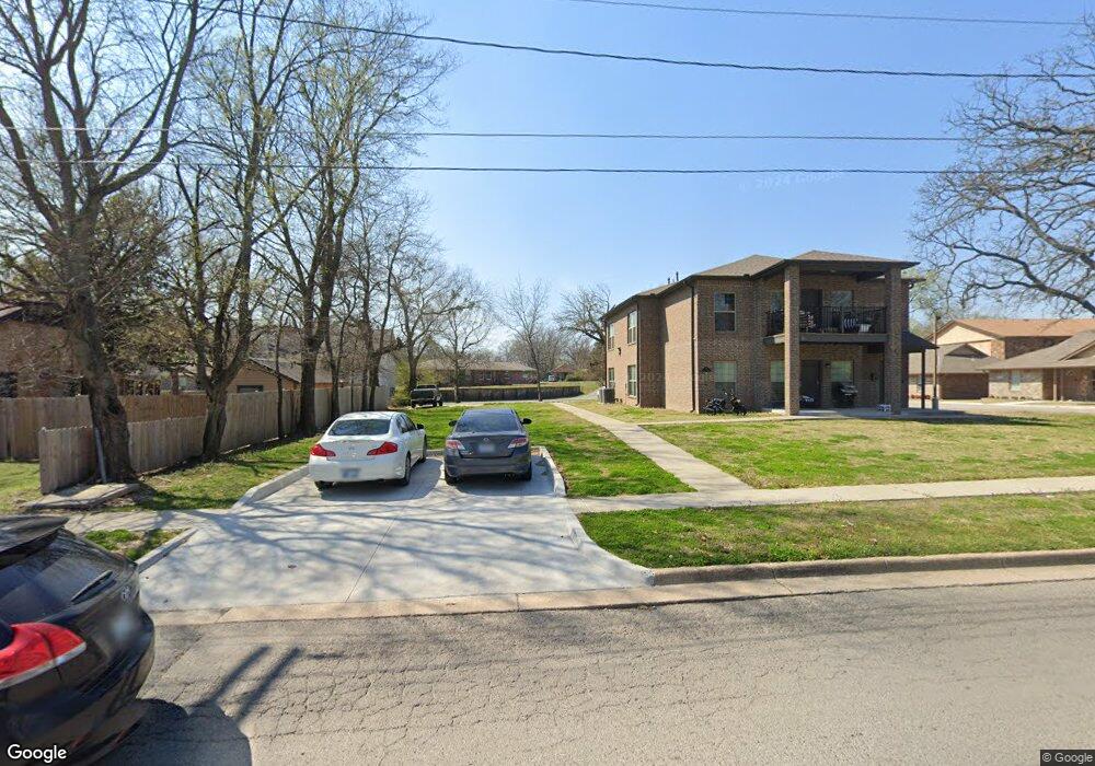 707 N Vinita Ave, Tahlequah, OK 74464 - photo 1