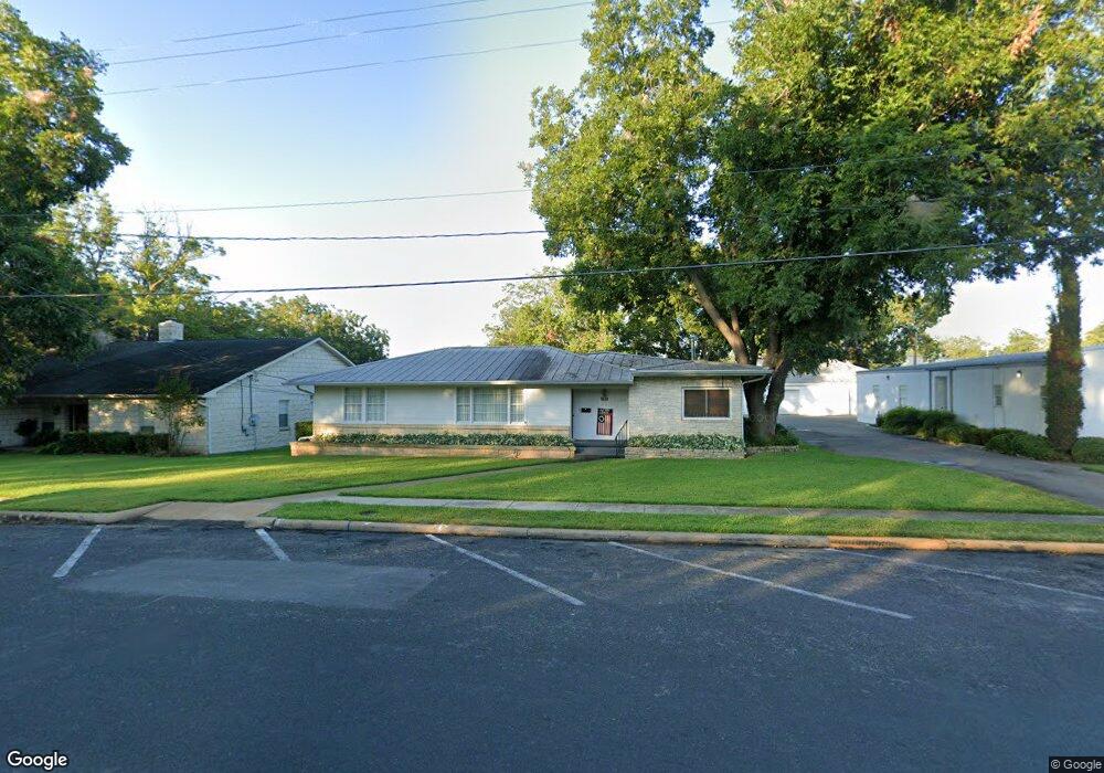 303 E San Antonio St, Fredericksburg, TX 78624 - photo 1