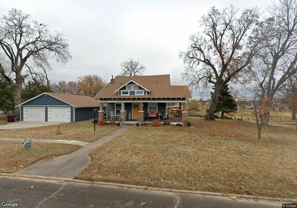 304 N E St, Eufaula, OK 74432 - photo 1
