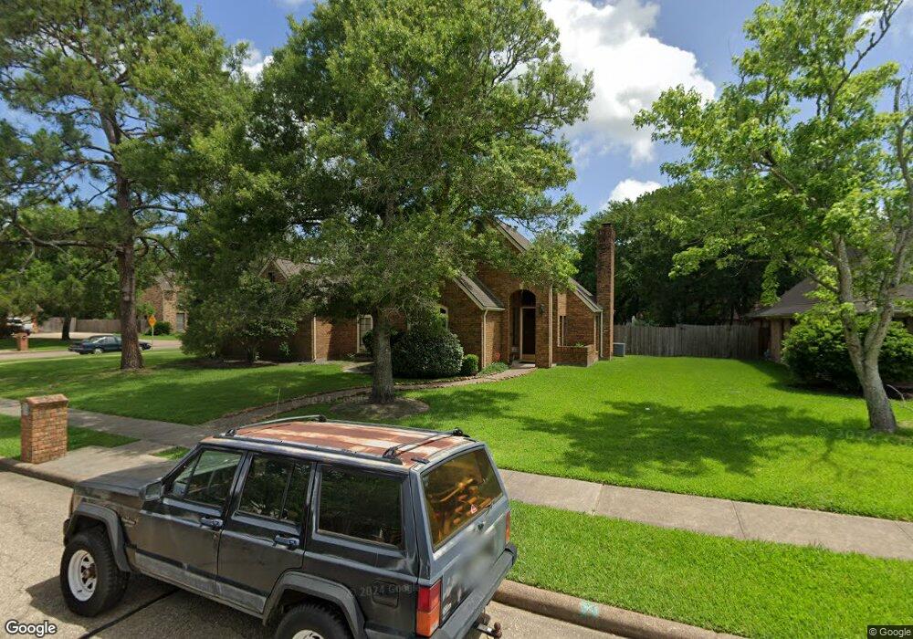 1801 Twin Oaks St, Friendswood, TX 77546 - photo 1