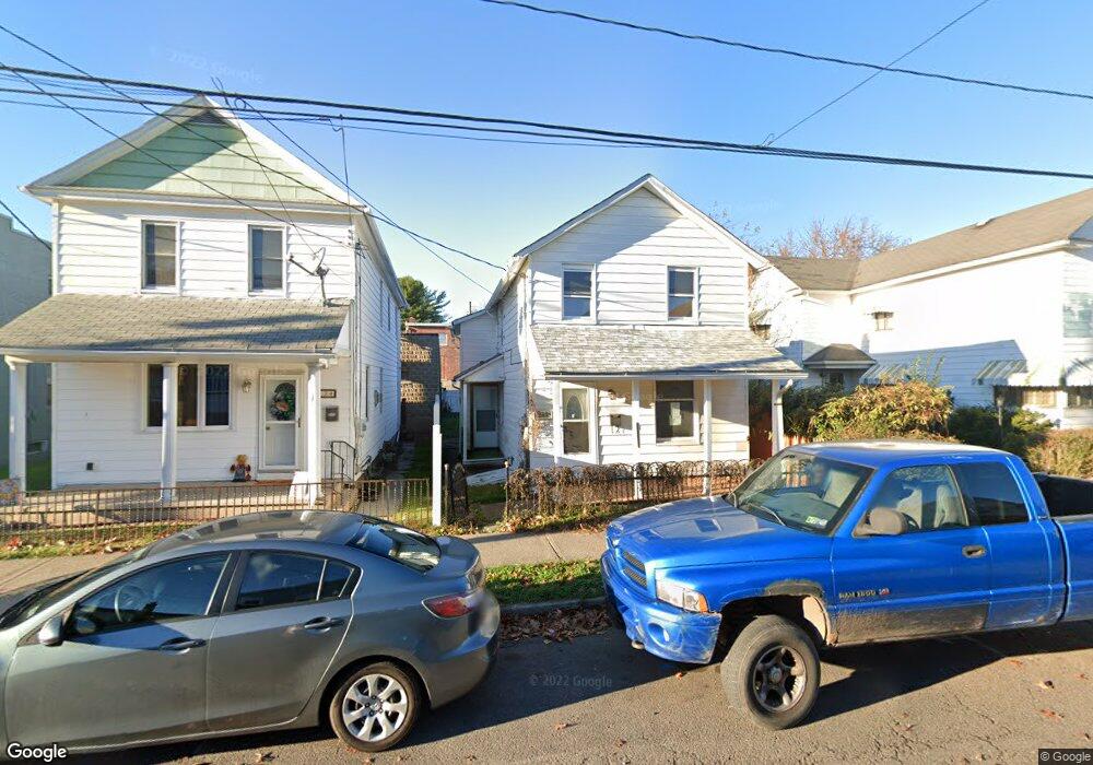 136 E Ridge St, Nanticoke, PA 18634 - photo 1