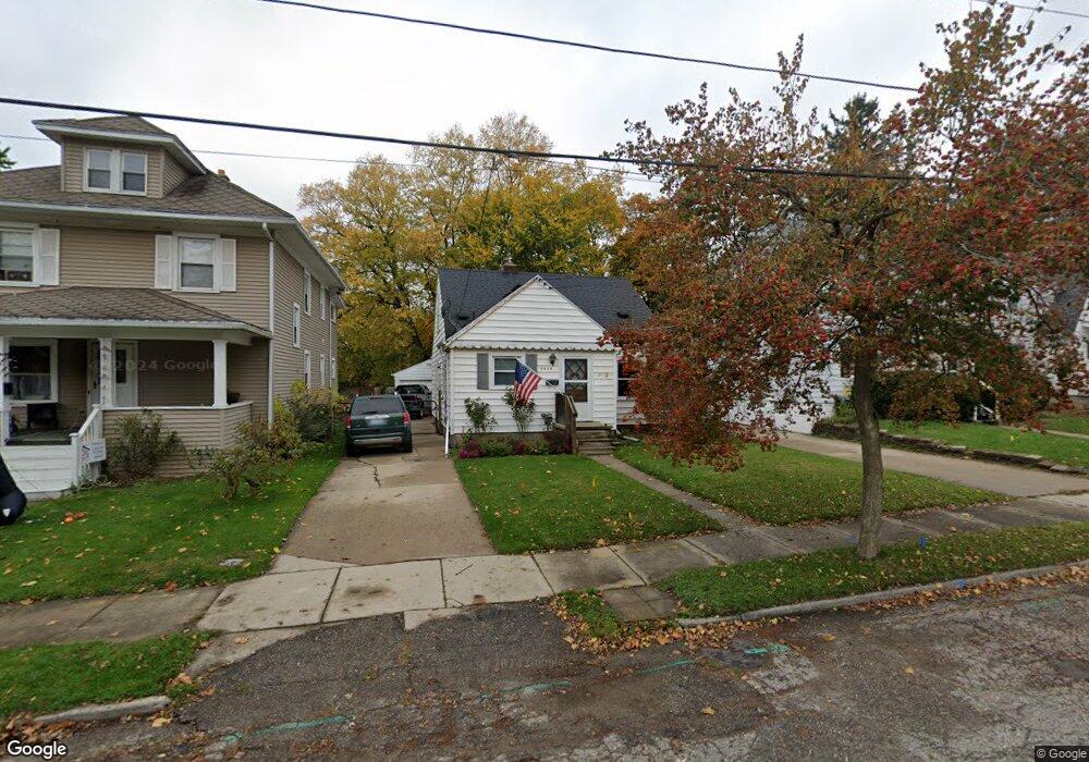 2008 Roberts Ln, Lansing, MI 48910 - photo 1