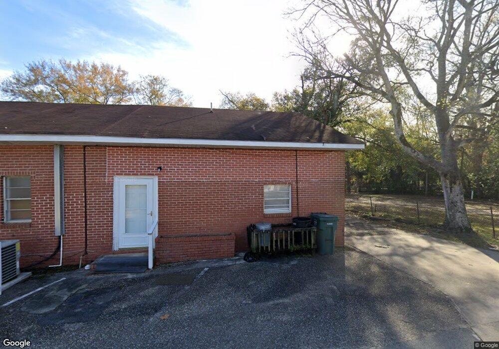 907 Wilson St, Eufaula, AL 36027 - photo 1