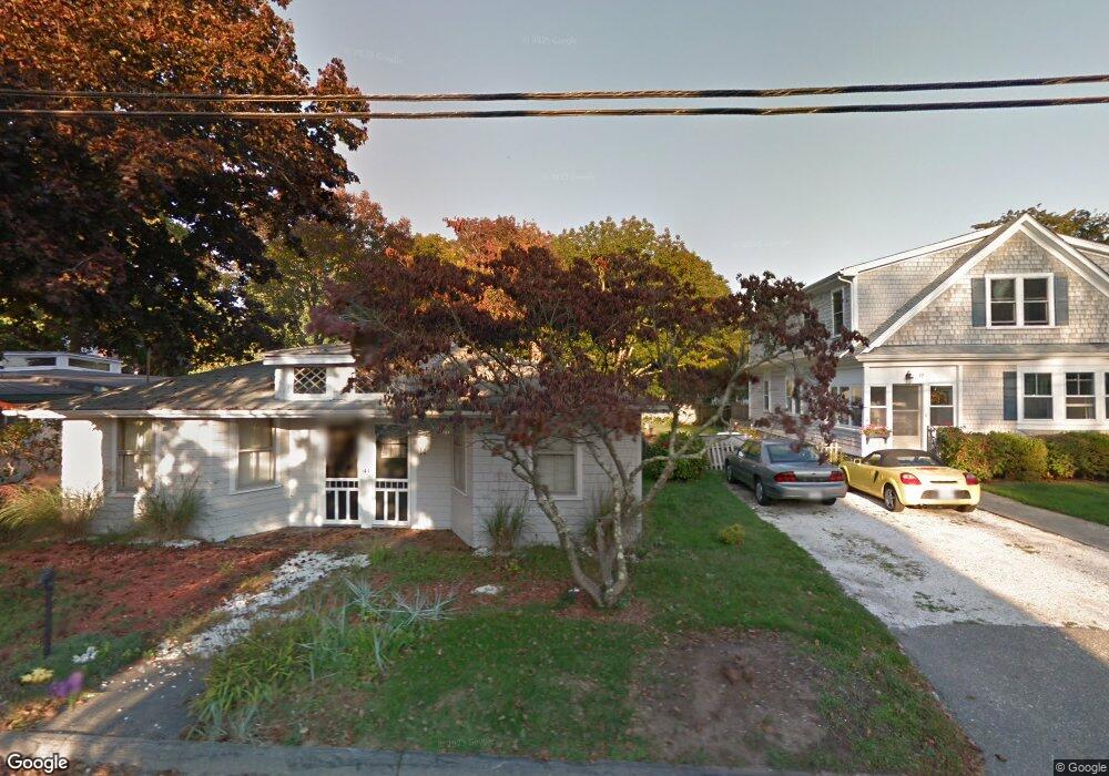 14 Barstow St, Mattapoisett, MA 02739 - photo 1