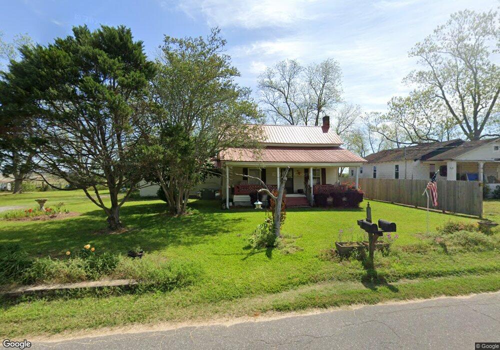 414 N Jones St, Doerun, GA 31744 - photo 1